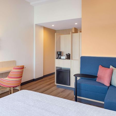 ホテル Hampton By Hilton Guanacaste Airport リベリア エクステリア 写真