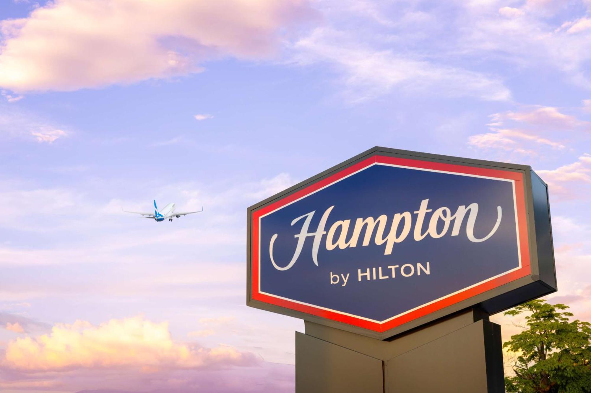 ホテル Hampton By Hilton Guanacaste Airport リベリア エクステリア 写真